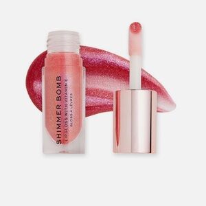 Revolution Make Up - Shimmer Bomb - Daydream lip gloss 4.5 ml. NEW